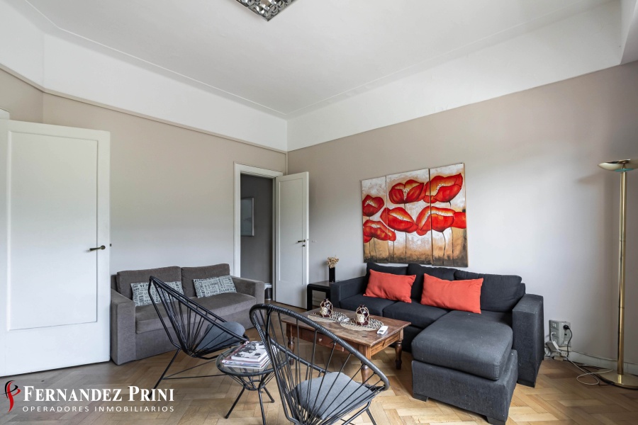Talcahuano 758, San Nicolás, 8 Ambientes Ambientes,2 BañosBaños,Departamento,Venta,Talcahuano 758, San Nicolás,1412