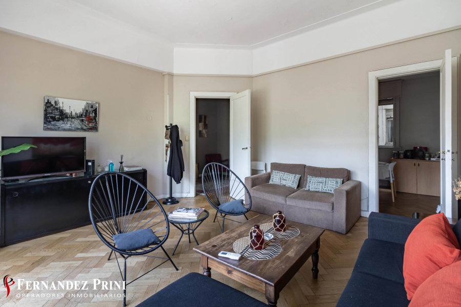 Talcahuano 758, San Nicolás, 8 Ambientes Ambientes,2 BañosBaños,Departamento,Venta,Talcahuano 758, San Nicolás,1412