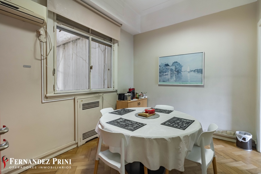 Talcahuano 758, San Nicolás, 8 Ambientes Ambientes,2 BañosBaños,Departamento,Venta,Talcahuano 758, San Nicolás,1412