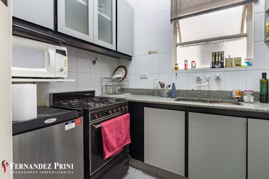Talcahuano 758, San Nicolás, 8 Ambientes Ambientes,2 BañosBaños,Departamento,Venta,Talcahuano 758, San Nicolás,1412