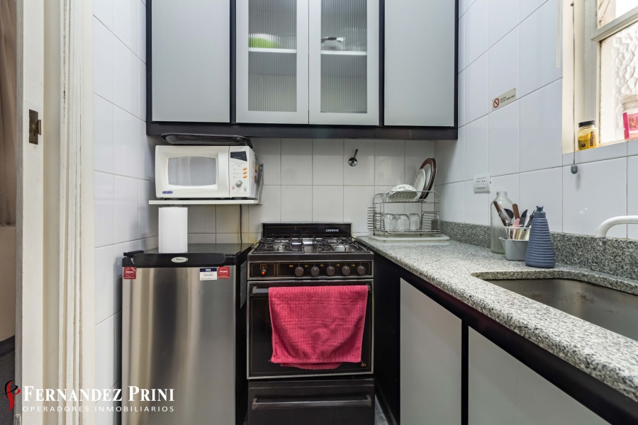 Talcahuano 758, San Nicolás, 8 Ambientes Ambientes,2 BañosBaños,Departamento,Venta,Talcahuano 758, San Nicolás,1412