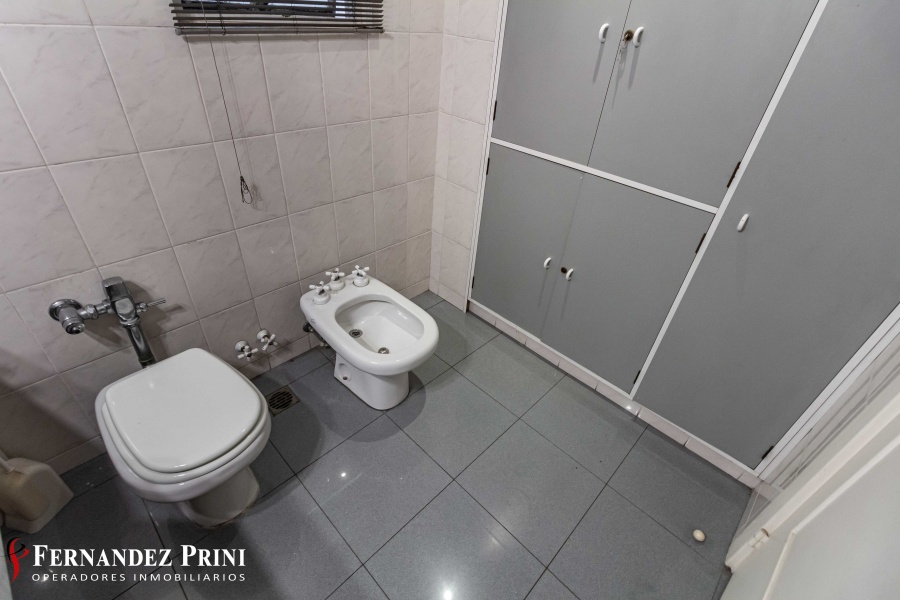 Talcahuano 758, San Nicolás, 8 Ambientes Ambientes,2 BañosBaños,Departamento,Venta,Talcahuano 758, San Nicolás,1412