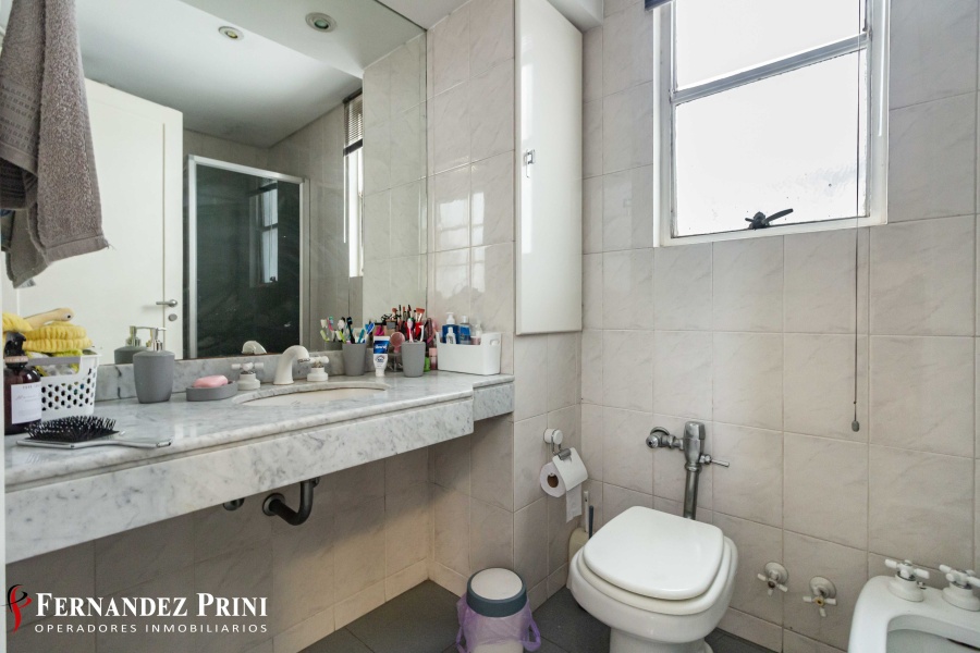 Talcahuano 758, San Nicolás, 8 Ambientes Ambientes,2 BañosBaños,Departamento,Venta,Talcahuano 758, San Nicolás,1412