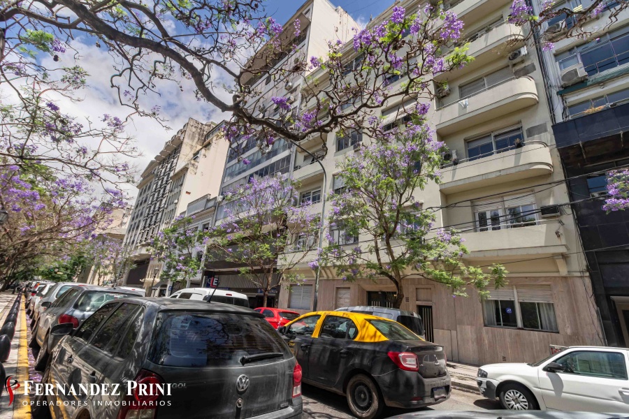 Talcahuano 758, San Nicolás, 8 Ambientes Ambientes,2 BañosBaños,Departamento,Venta,Talcahuano 758, San Nicolás,1412