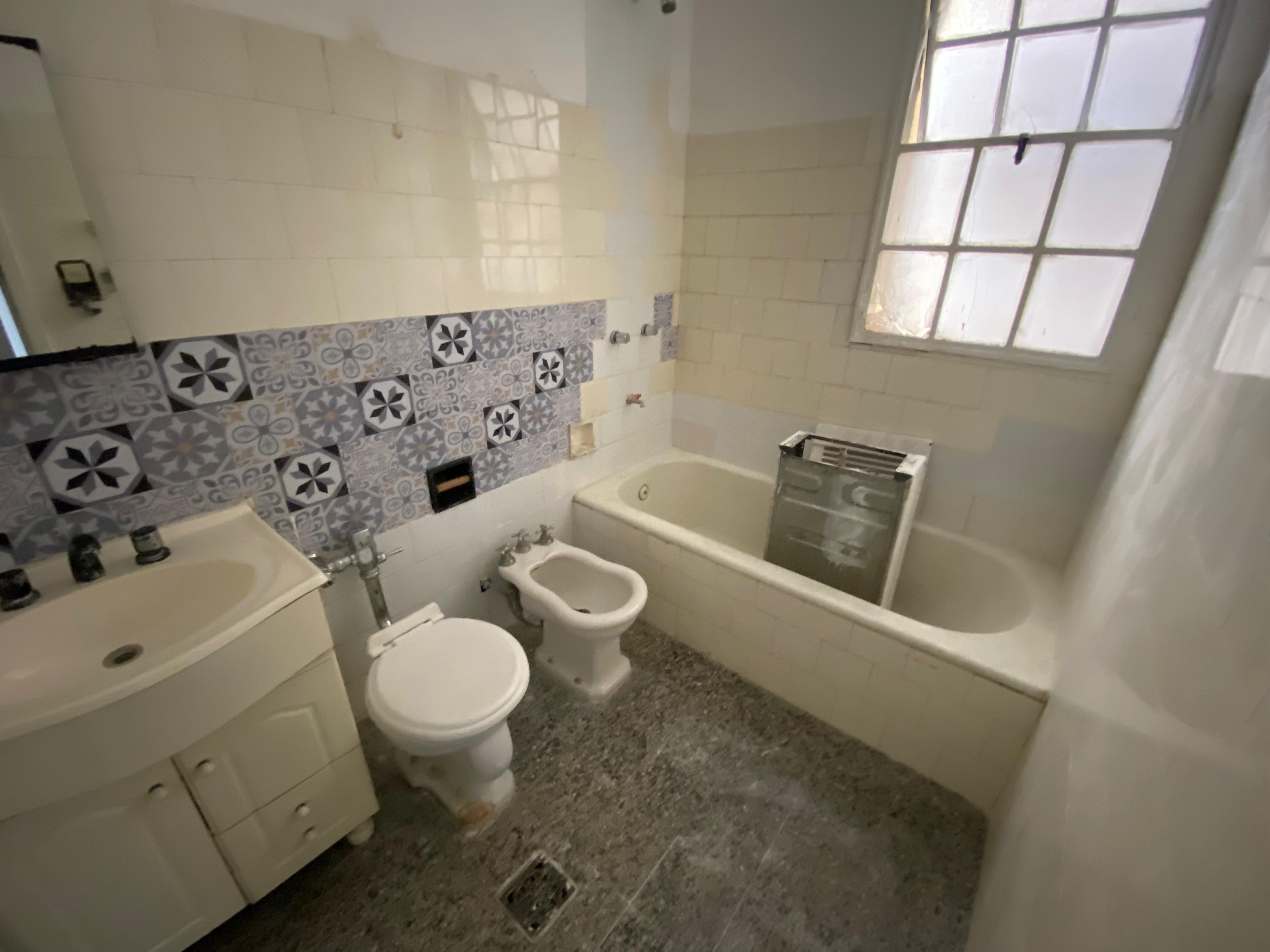 Tucumán 331, San Nicolás, 1 Habitación Habitaciones, 2 Ambientes Ambientes,1 BañoBaños,Departamento,Alquiler,Tucumán 331, San Nicolás,4,1510