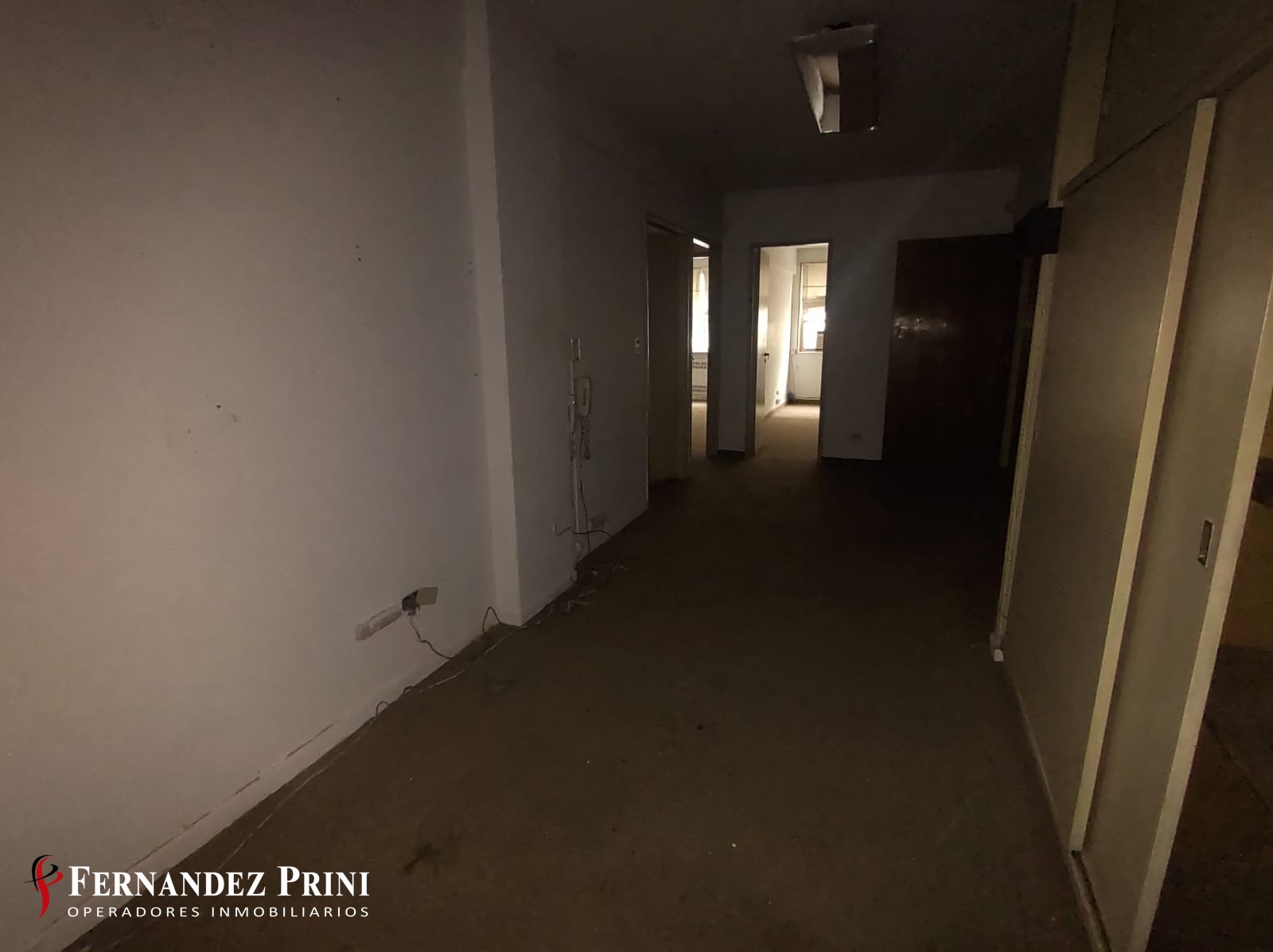 Parana 768, San Nicolas, 4 Ambientes Ambientes,1 BañoBaños,Oficina,Alquiler,Parana 768, San Nicolas,3,1544