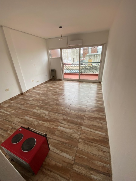 Uriburu 774, Balvanera, 1 Habitación Habitaciones,1 BañoBaños,Departamento,Alquiler,Uriburu 774, Balvanera,9,1588