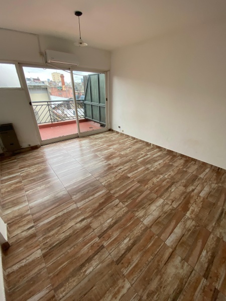 Uriburu 774, Balvanera, 1 Habitación Habitaciones,1 BañoBaños,Departamento,Alquiler,Uriburu 774, Balvanera,9,1588